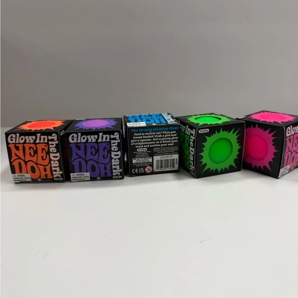 Bundle of glow in the dark Needohs - Picture 2 of 2